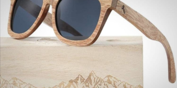 What To Consider When You Shopping For Wooden Sunglasses
