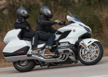 Going For Your Next Cross-Country Motorcycling Trip: You Need To Know These Essentials