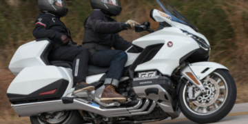Going For Your Next Cross-Country Motorcycling Trip: You Need To Know These Essentials