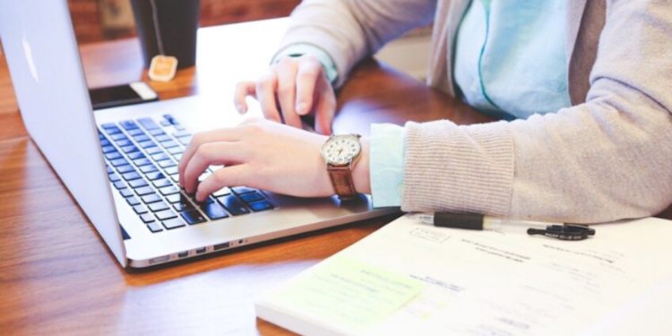 7 Time-Saving Social Media Management Techniques