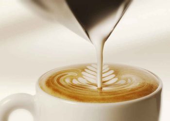 How Do They Make Pictures on Cappuccino?